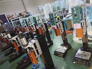 超声波塑料焊接机工厂实景